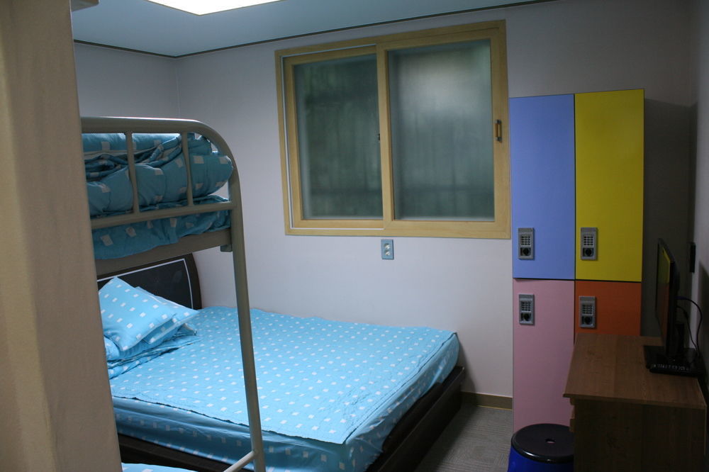 Kimchee Downtown Guesthouse Seoul Exteriör bild