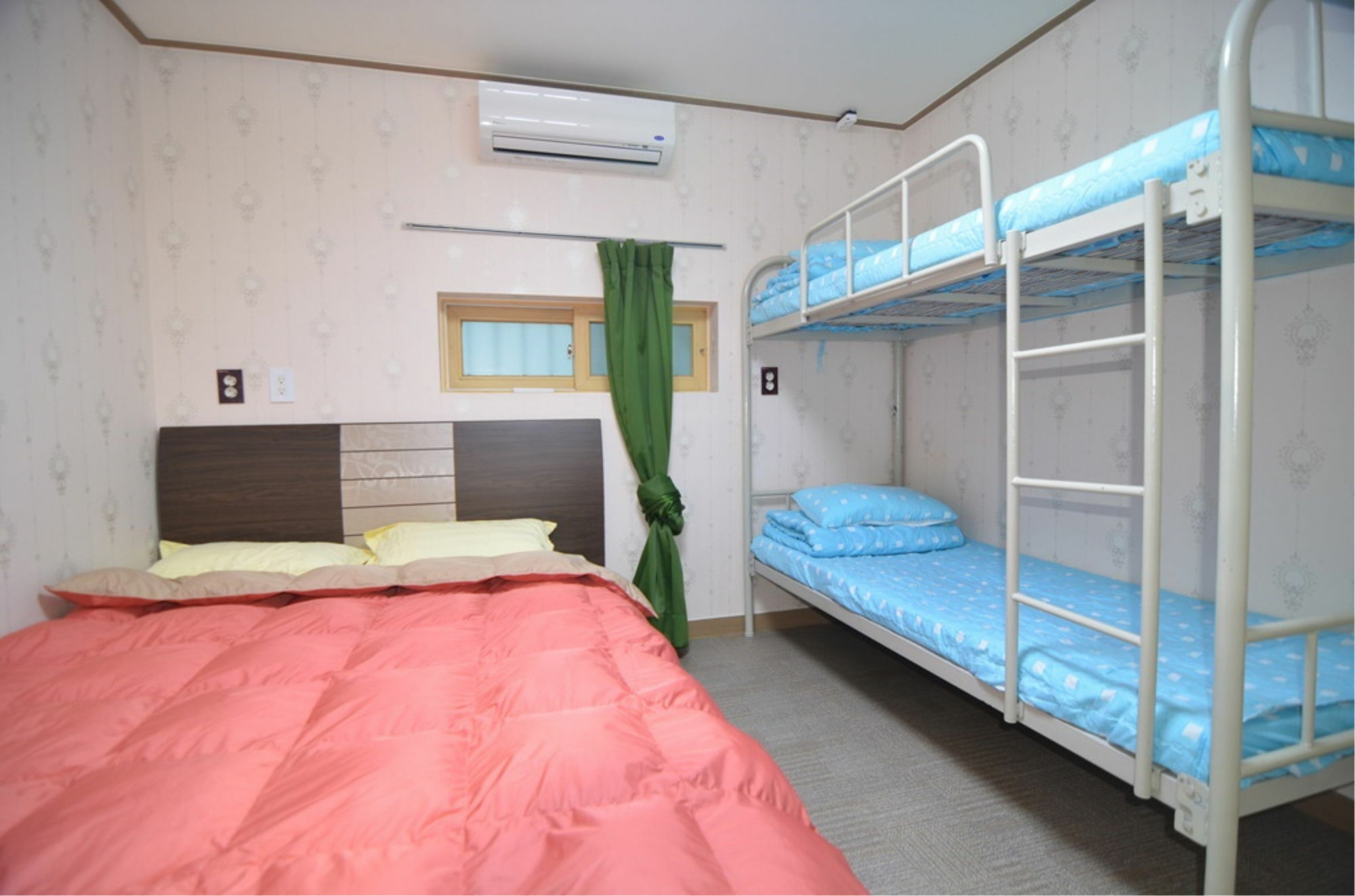 Kimchee Downtown Guesthouse Seoul Exteriör bild